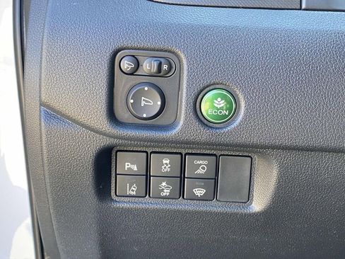 Used 2025 Honda Ridgeline TrailSport image 23