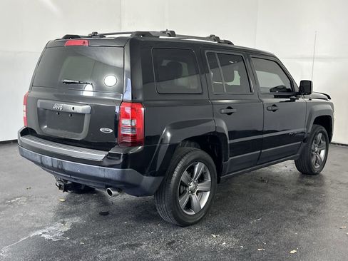 Used 2017 Jeep Patriot Sport image 8