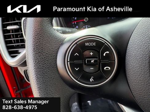 Used 2020 Kia Soul LX image 12