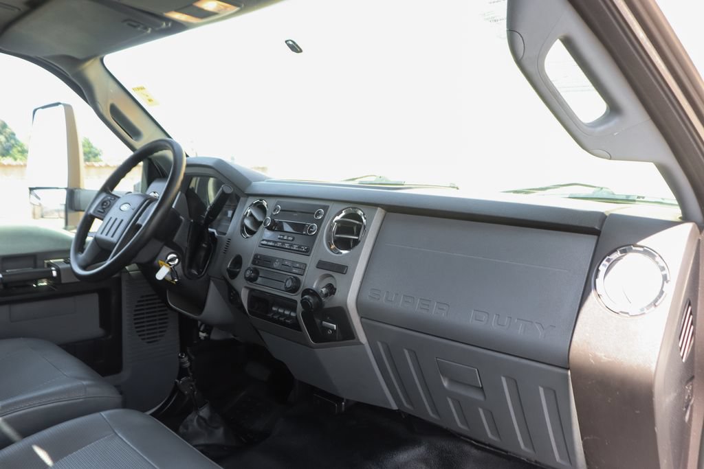 Used 2019 Ford F650 2WD Regular Cab Super Duty image 28