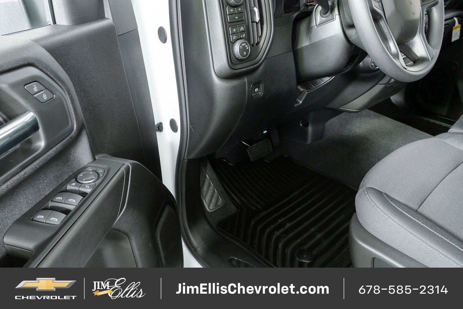 New 2026 Chevrolet Silverado 2500 Custom w/ Custom Value Package AWD/4WD image 8