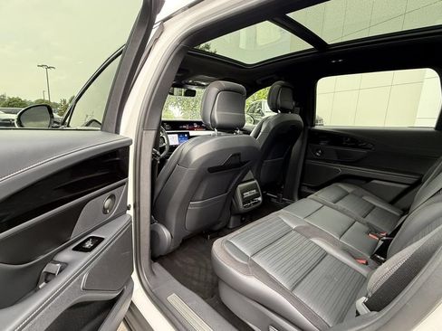 Certified 2024 Lincoln Nautilus Reserve w/ Equipment Group 202A AWD/4WD image 4