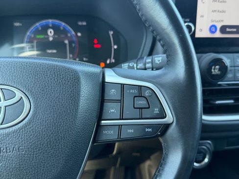 Used 2024 Toyota Grand Highlander AWD image 16
