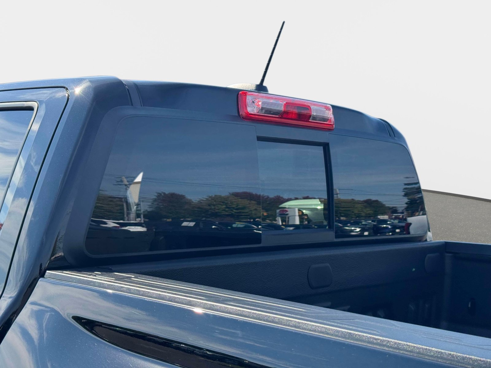 Used 2024 Chevrolet Colorado Trail Boss w/ Advanced Trailering Package AWD/4WD image 12