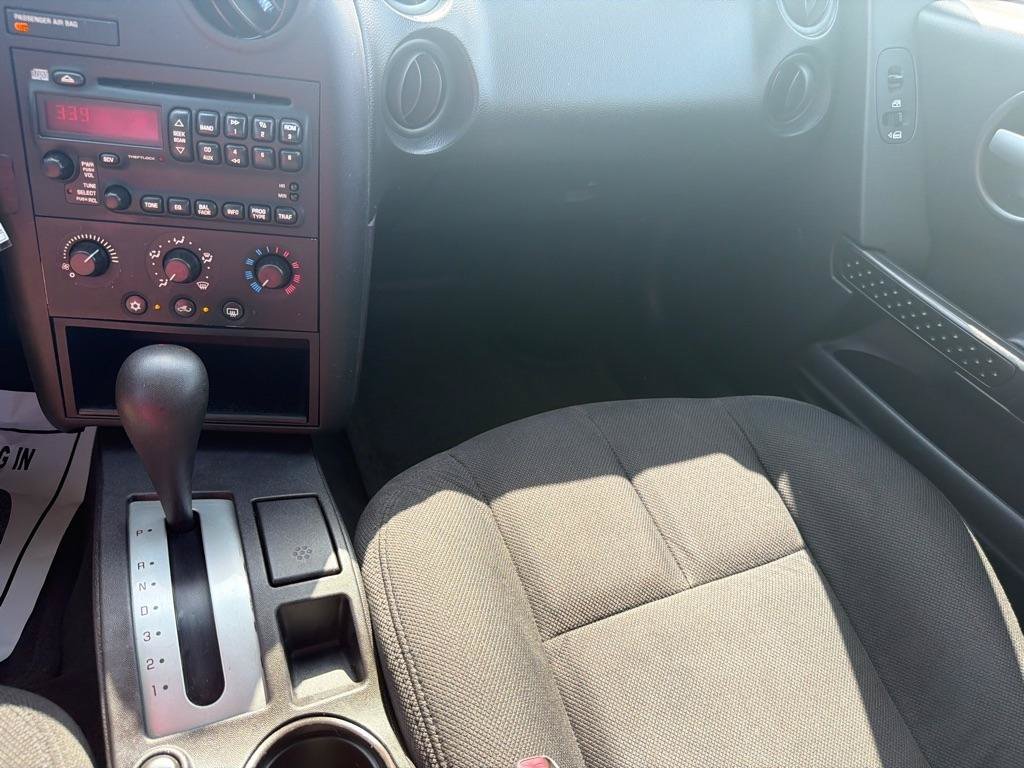 Used 2006 Pontiac Grand Prix FWD image 17