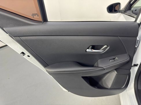 Used 2023 Nissan Sentra SV image 35