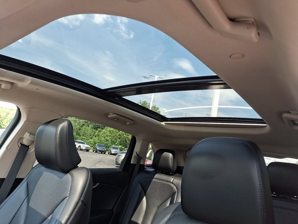 Certified 2023 Lincoln Nautilus Reserve AWD/4WD image 14
