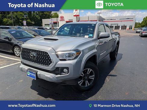 Used 2018 Toyota Tacoma TRD Sport w/ Technology Package AWD/4WD image 1