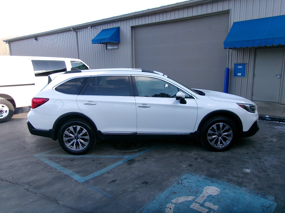 Used 2019 Subaru Outback 3.6R Touring w/ Protection Package #1 AWD/4WD image 6