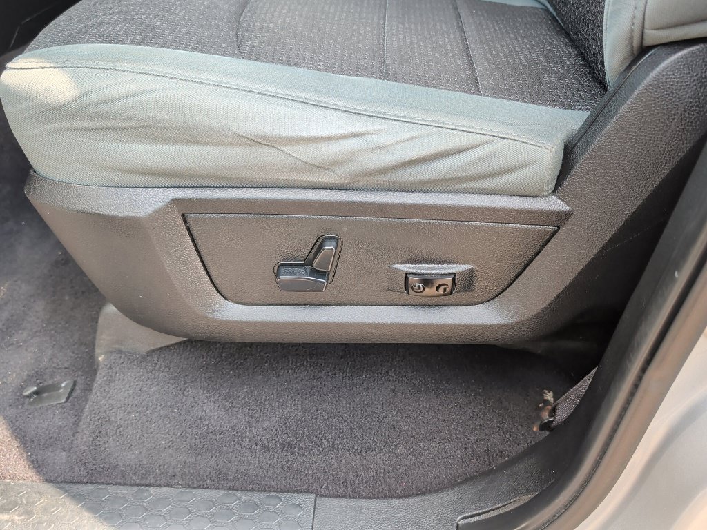 Used 2014 RAM 1500 Big Horn AWD/4WD image 30