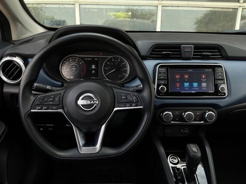 Used 2025 Nissan Versa SV FWD image 13