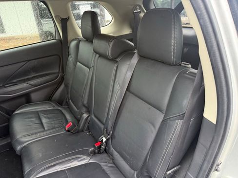Used 2020 Mitsubishi Outlander SEL AWD/4WD image 4