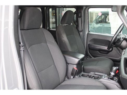 Certified 2021 Jeep Wrangler Unlimited Sport image 22