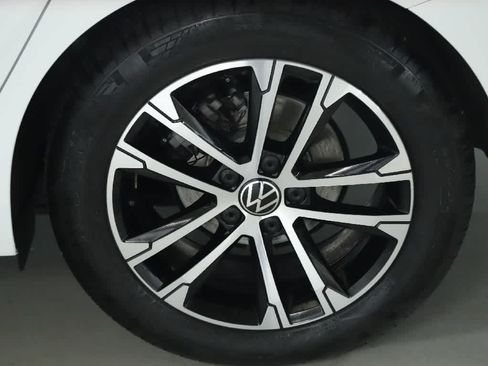 Certified 2024 Volkswagen Jetta Sport FWD image 38