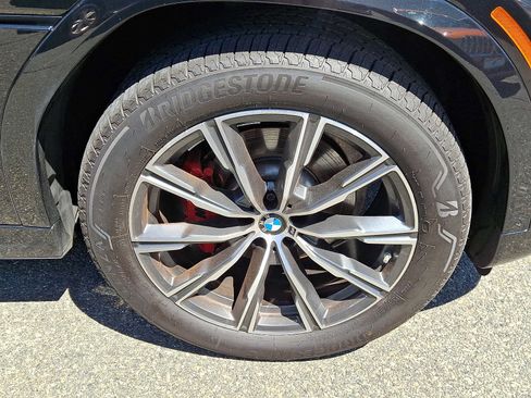 Used 2022 BMW X6 xDrive40i w/ M Sport Package AWD/4WD image 8