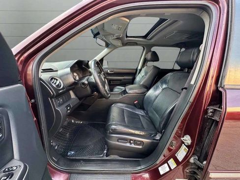 Used 2011 Honda Pilot Touring image 19