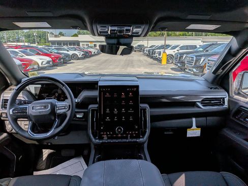 New 2026 GMC Yukon Elevation w/ Elevation Premium Package AWD/4WD image 24