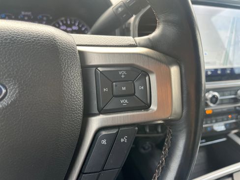 Used 2022 Ford F250 Platinum w/ FX4 Off-Road Package image 15