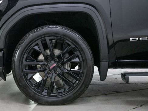Used 2024 GMC Sierra 1500 Denali w/ Technology Package AWD/4WD image 30