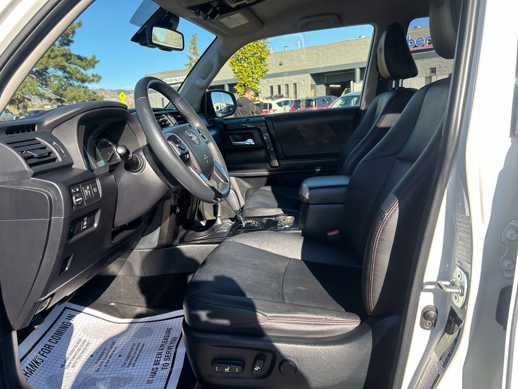 Used 2021 Toyota 4Runner TRD Off-Road Premium AWD/4WD image 24