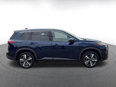 Used 2026 Nissan Rogue SL FWD image 15