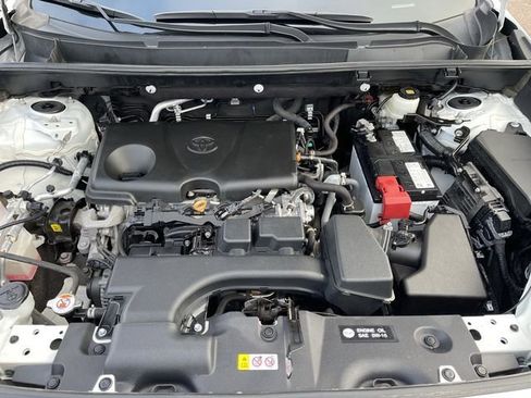 Certified 2022 Toyota RAV4 XLE w/ Convenience Package image 11