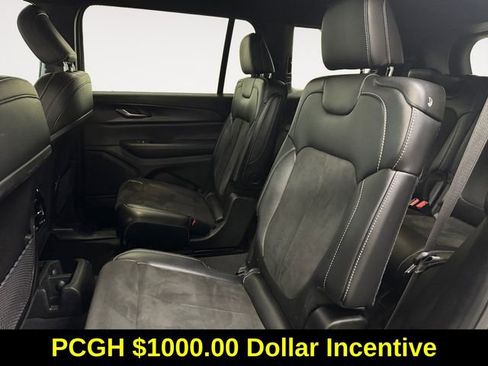 Used 2024 Jeep Grand Cherokee L Altitude image 21