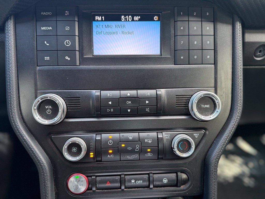 Used 2019 Ford Mustang Coupe w/ Black Accent Package RWD image 19
