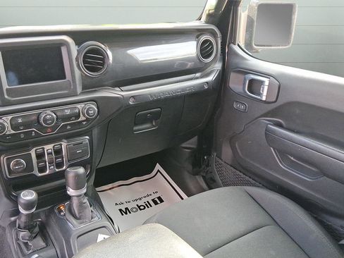 Used 2022 Jeep Wrangler Unlimited Sport image 14