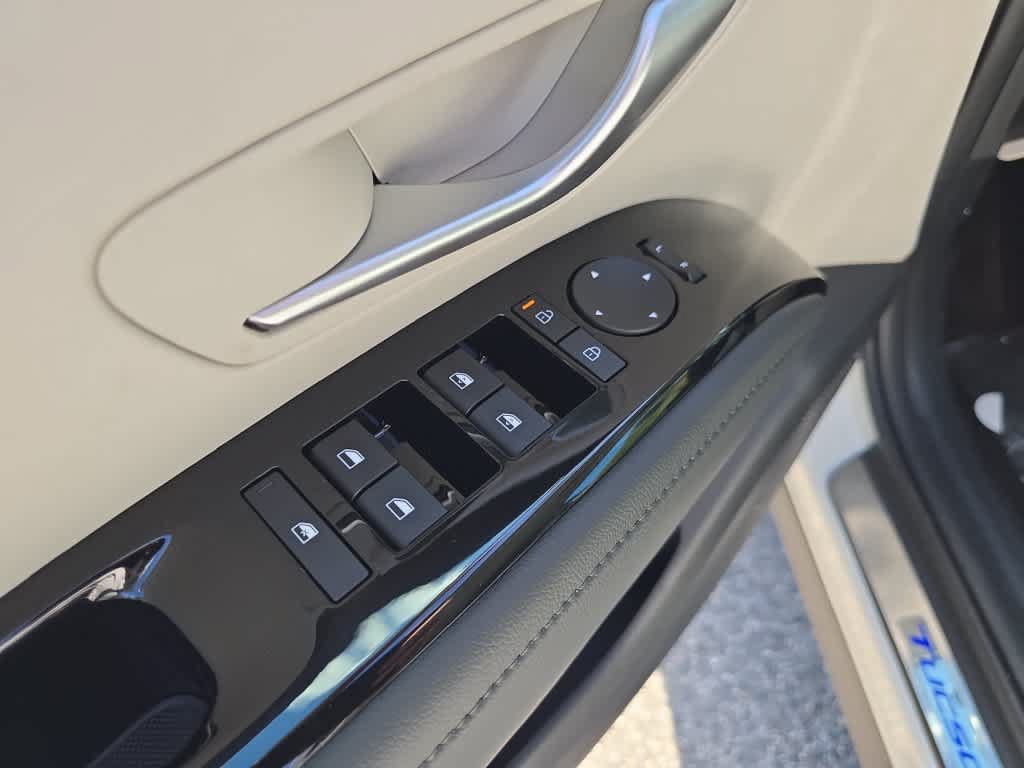 New 2026 Hyundai Tucson Limited FWD image 17