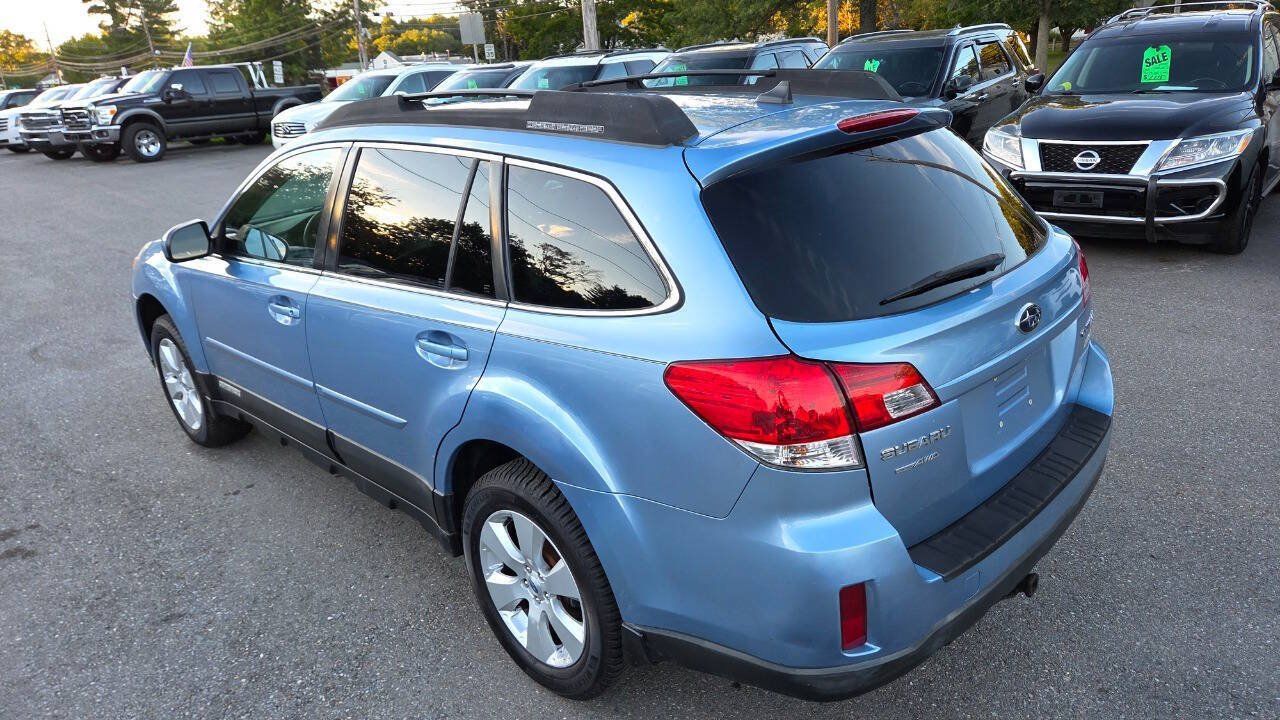 Used 2011 Subaru Outback 2.5i Limited AWD/4WD image 10