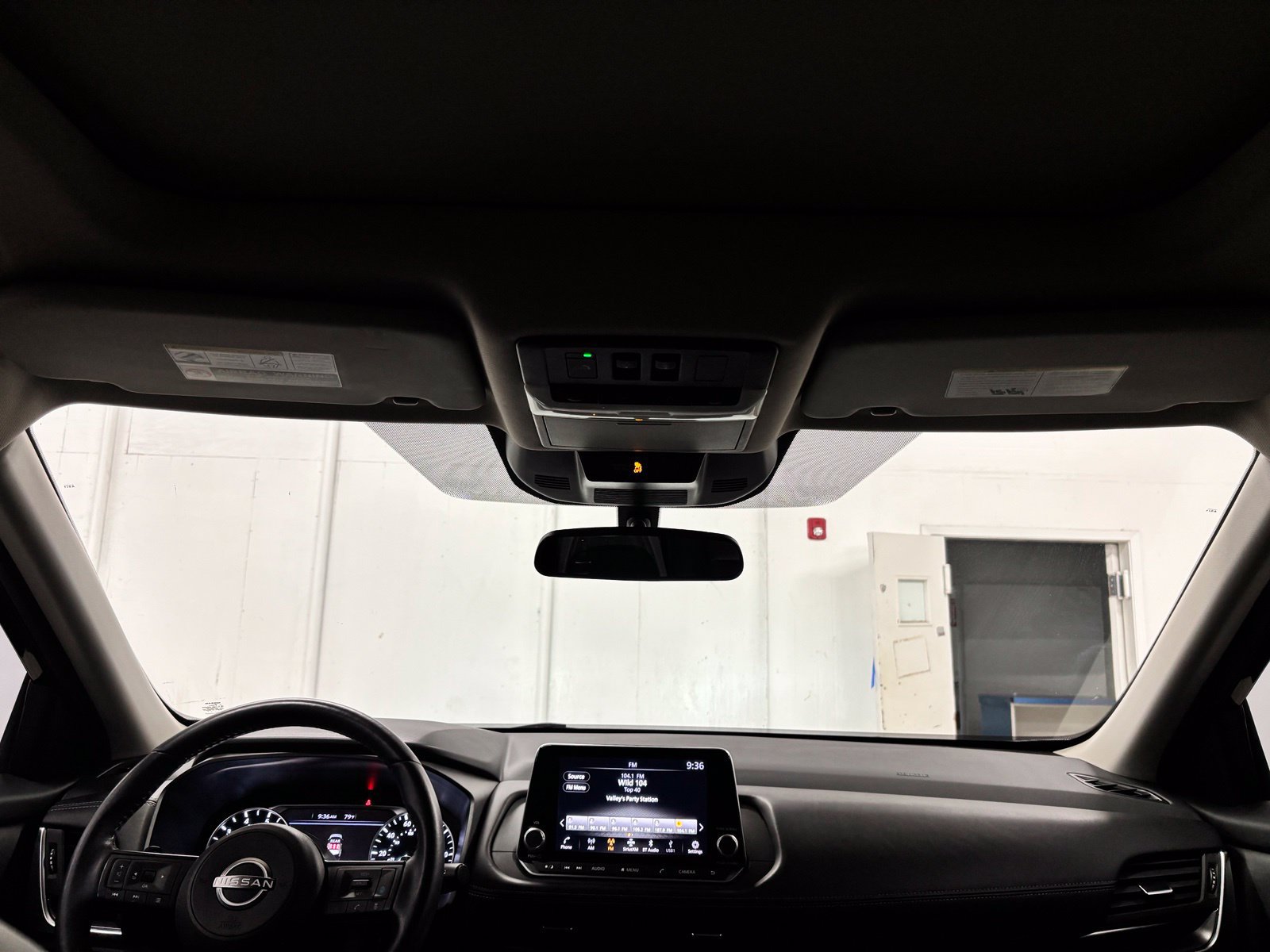 Used 2024 Nissan Rogue SV w/ SV Premium Package FWD image 10