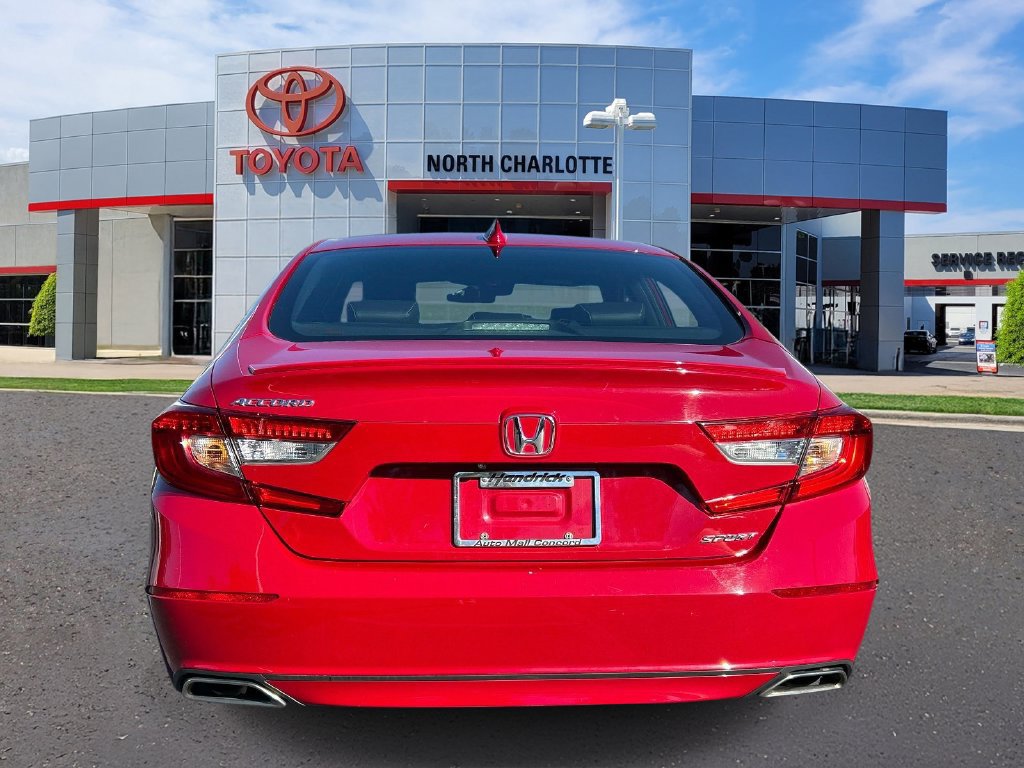 Used 2019 Honda Accord Sport image 5