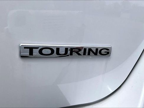 New 2026 Honda Odyssey Touring image 9