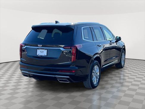 Used 2024 Cadillac XT6 Luxury image 4
