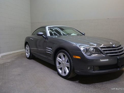Used 2005 Chrysler Crossfire Limited RWD image 1