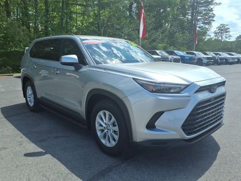 Used 2026 Toyota Grand Highlander FWD image 1