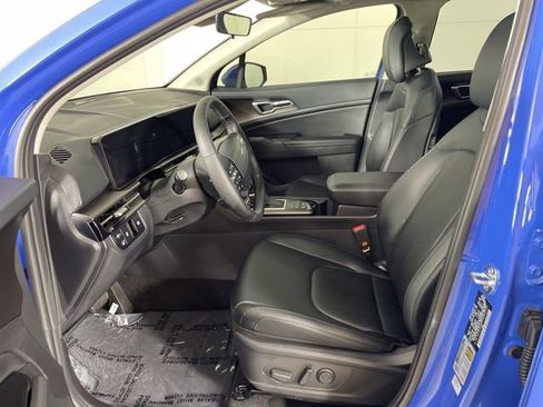 New 2026 Kia Sportage EX w/ EX Panorama Roof Package image 16