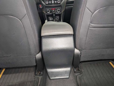 Used 2021 Subaru Crosstrek 2.5i Sport w/ Moonroof Package image 21