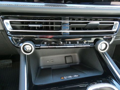 Used 2025 Chevrolet Traverse High Country w/ LPO, Floor Liner Package image 28