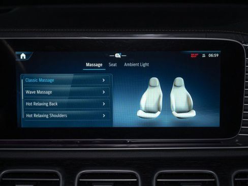 New 2026 Mercedes-Benz GLS 450 4MATIC image 17