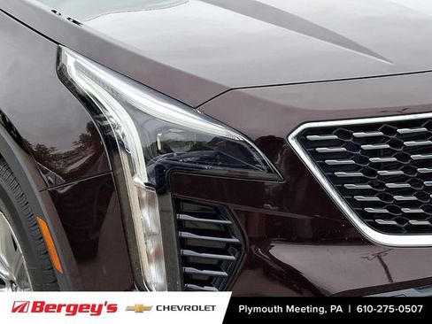 Used 2021 Cadillac XT4 Premium Luxury w/ Enhanced Visibility Package AWD/4WD image 11