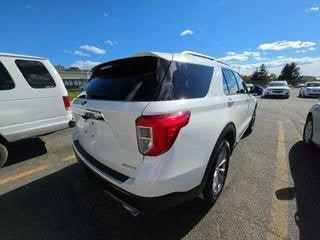 Used 2023 Ford Explorer Limited w/ Limited Technology Package AWD/4WD image 4