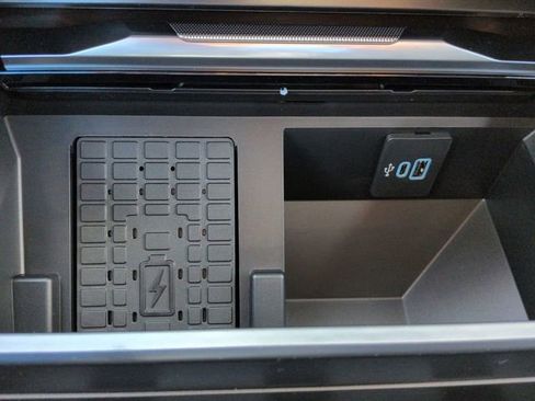 New 2026 Ford F250 Platinum w/ Tremor Off-Road Package image 21