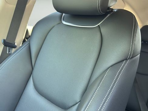 Certified 2026 Genesis GV70 2.5T AWD/4WD image 41