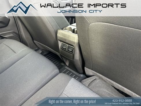 Used 2024 Chevrolet Colorado Trail Boss w/ Technology Package image 42