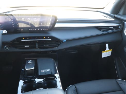 New 2026 Buick Enclave Avenir w/ Super Cruise Package image 11