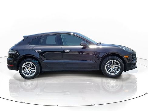 Used 2021 Porsche Macan AWD/4WD image 2