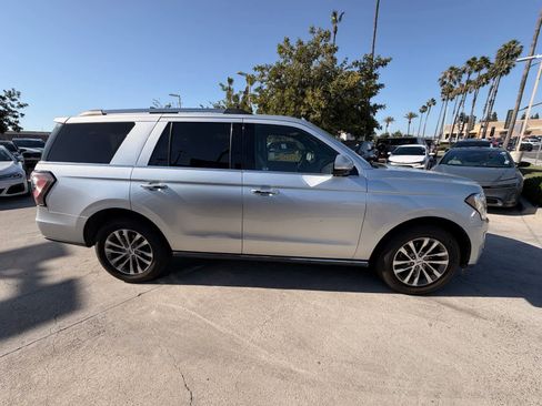 Used 2018 Ford Expedition Limited RWD image 6