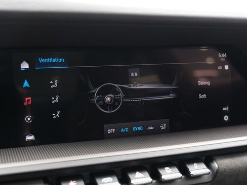 Used 2025 Porsche 911 Carrera 4 GTS image 30